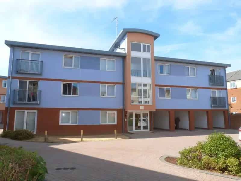 2 Bedroom Apartment to Rent in St Oswalds Gloucester
