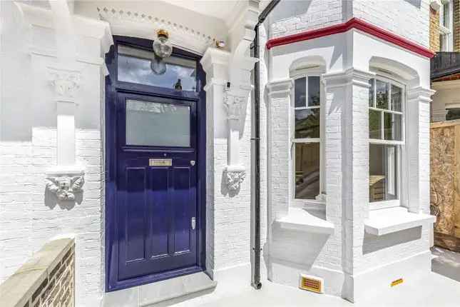 4 Bedroom Terraced House for Sale Barnes London SW13