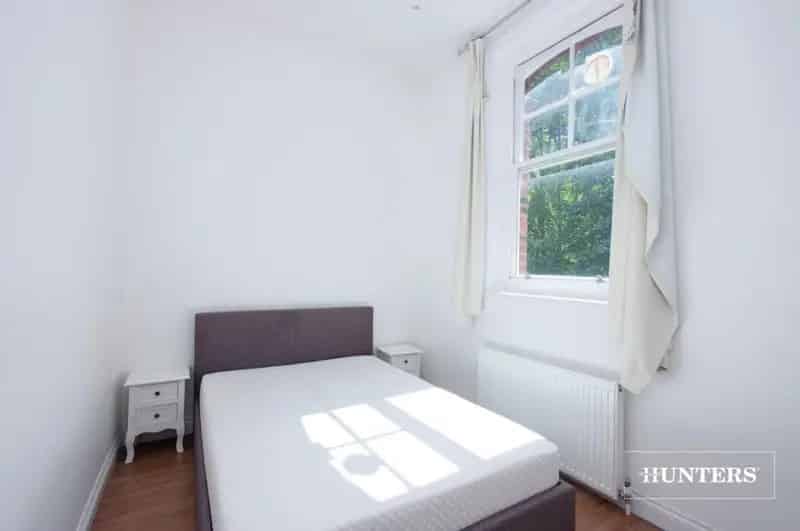 1 Bed Flat for Sale South Hampstead Chain Free