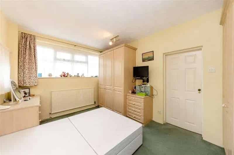 3 Bed Character Bungalow for Sale