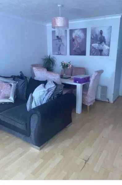 House For Rent in Basingstoke and Deane, England