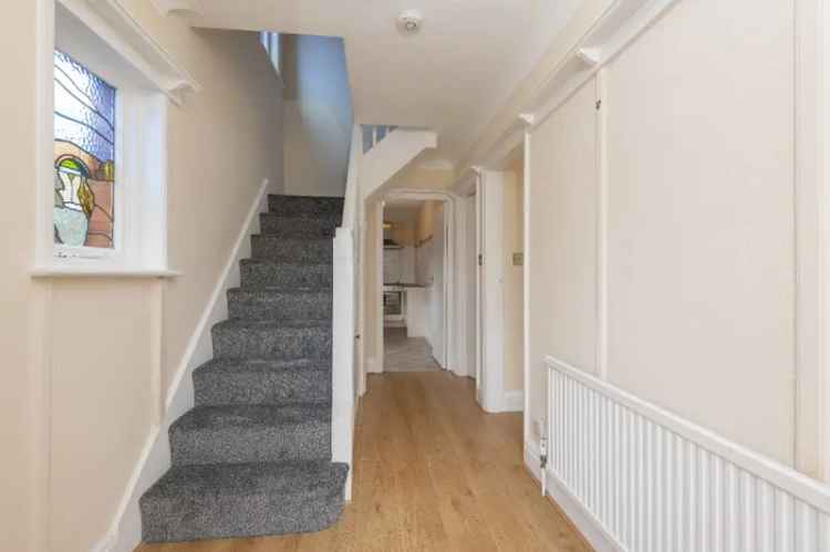 3 Bedroom Semi Detached House to Rent LS17