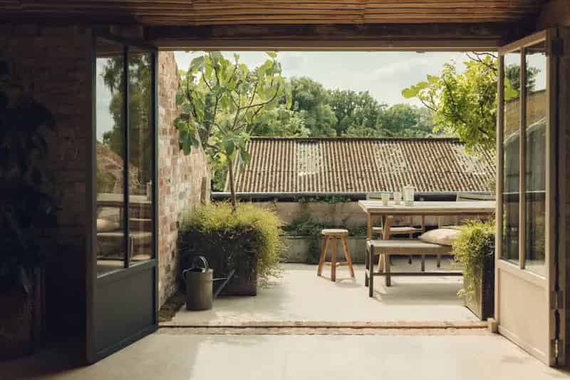 Alderley Wood Farm: Secluded 40-Acre Estate with Farmhouse and Extensive Outbuildings