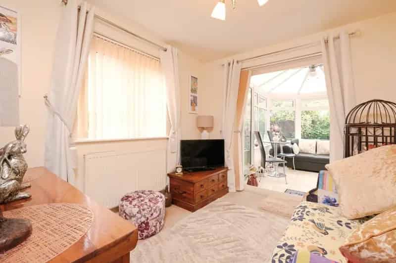 3 Bedroom Detached House Rockfield Estate