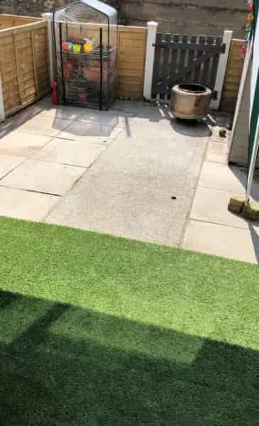 6 Mid Terrace Houses with Parking and Gardens