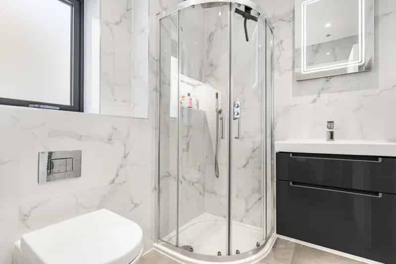 1 Bedroom Flat near South Croydon Station For Sale