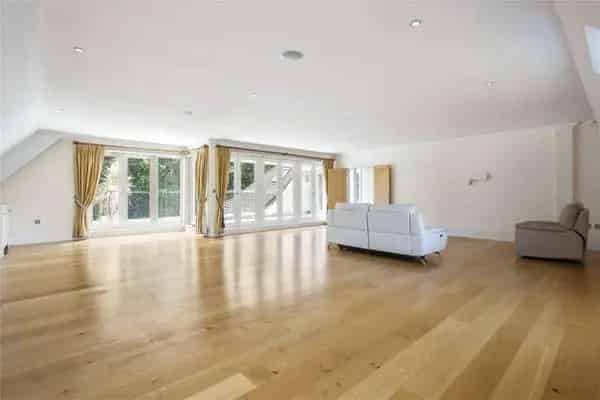 Dorchester Mansions, Cross Road, Sunningdale, Berkshire, SL5 9SG | Property for sale | Savills