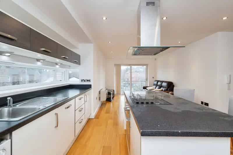 Modern 2-Bed Apartment in Central Withington