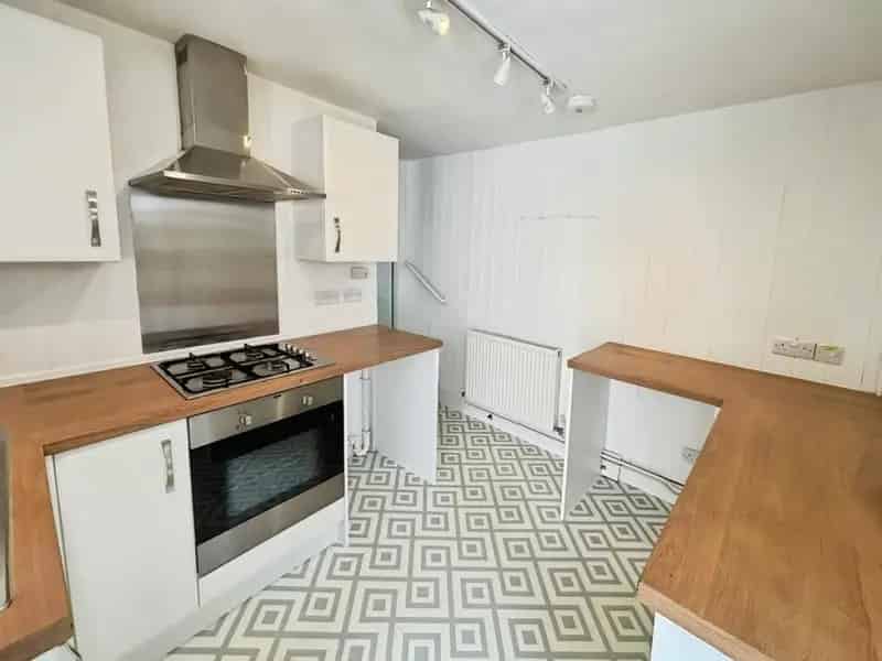 2 bedroom House
 To Rent