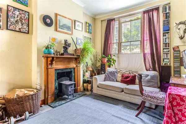 Kempsford Gardens, London, SW5 9LH | Property for sale | Savills