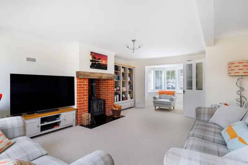 4 Bedroom Detached House with Converted Bakehouse