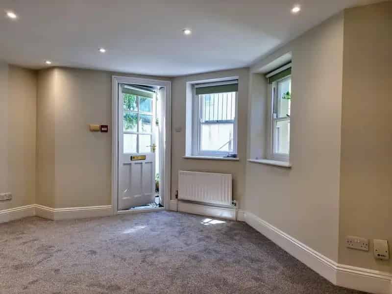 1 Bedroom Flat to Rent Landlord Fees Apply