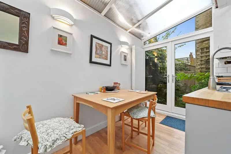3 Bed Flat for Sale Town Centre Apartment