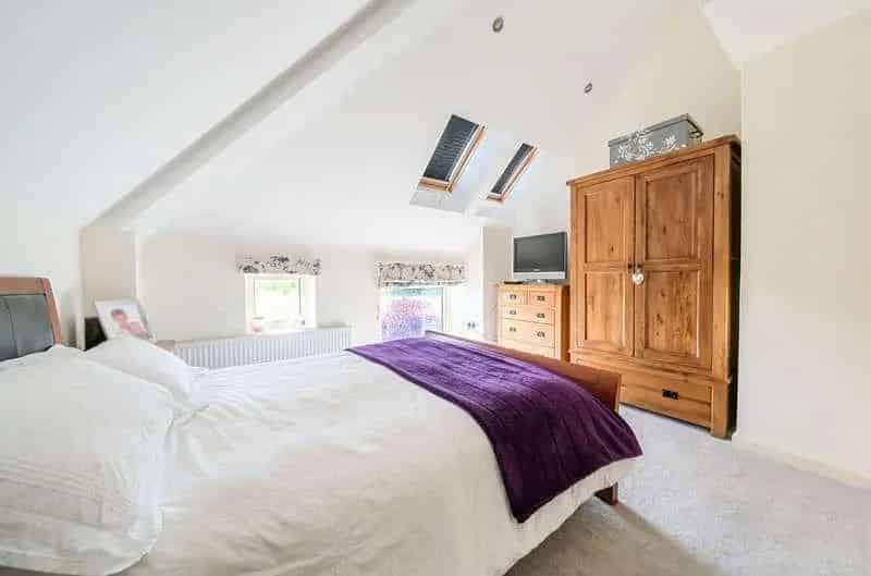 4 Bed Semi-Detached House for Sale in Marshfield