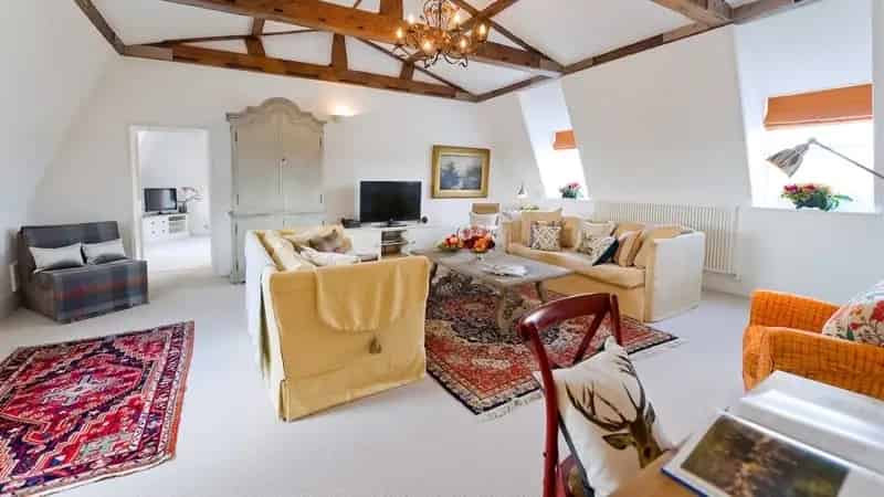 1 Bedroom Apartment to Rent in Hampton Court Near Hampton Court Palace