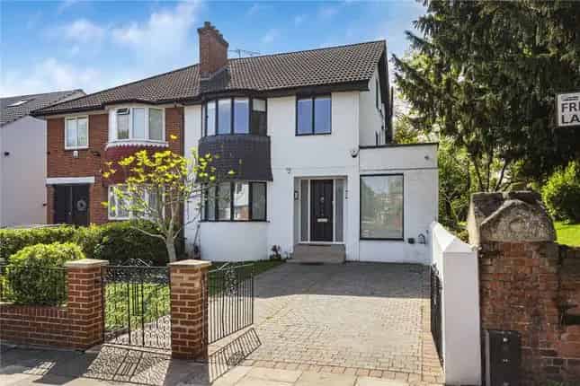 Four Bedroom Semi-Detached House for Sale in London W3