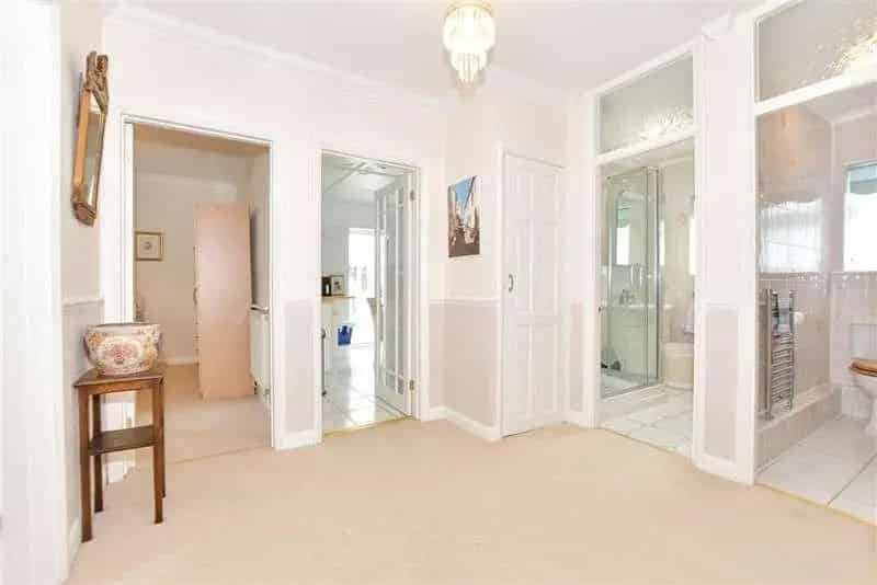 3 Bed Detached Bungalow for Sale in Cliffsend
