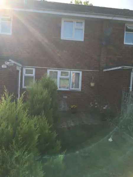 House For Rent in Guildford, England