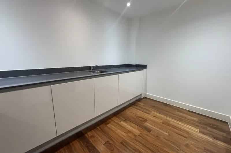 Two Bedroom Apartment Near Brindleyplace Birmingham