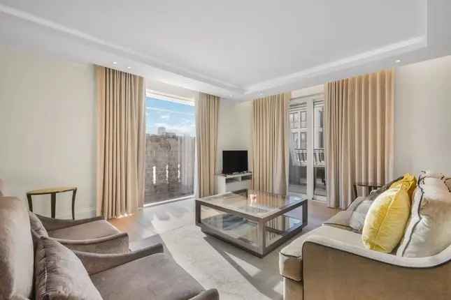 Flat for sale in Arundel Street, London WC2R