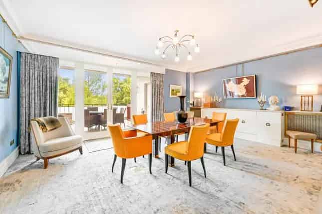 Luxury 3-Bedroom Apartment in St James's Place SW1A