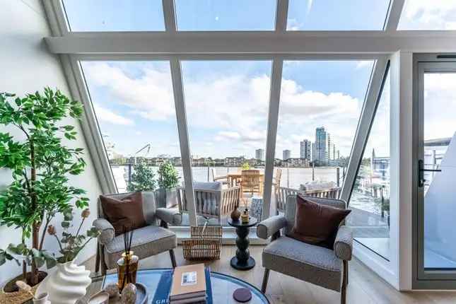 Luxury Chelsea Houseboat Short Let 2 Bed En Suite River Views