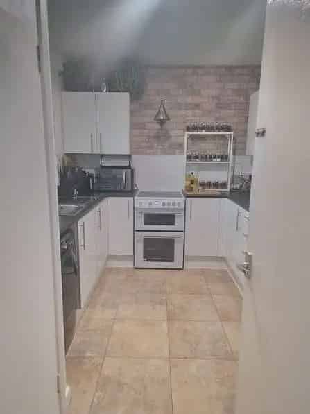 Flat For Rent , London, England
