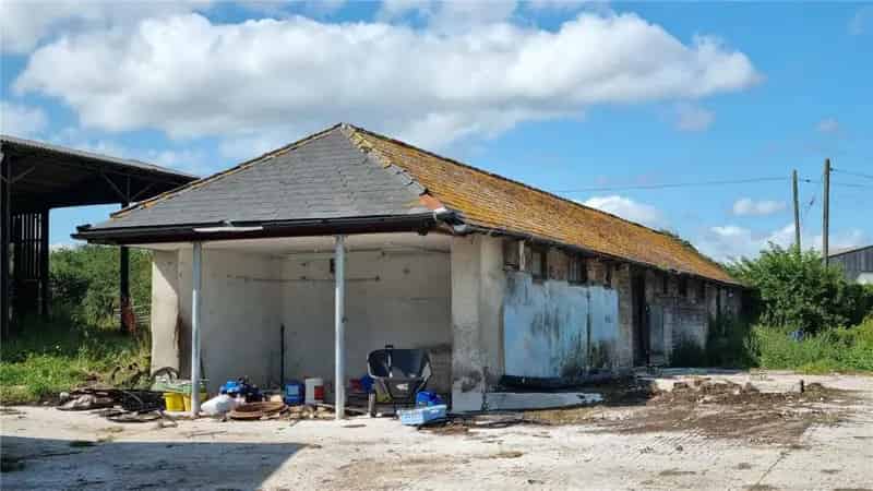 Wiltshire Stone Barns Conversion Two Detached Dwellings Planning Consent