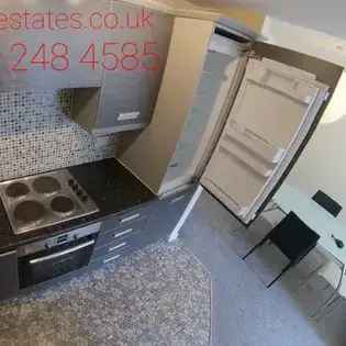 2 Bed 2 Bath Flat Manchester - Students Professionals