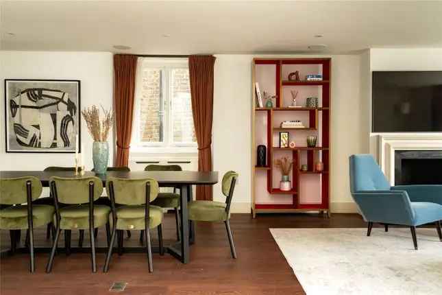 Flat for sale in Holland Park, Holland Park, London W11