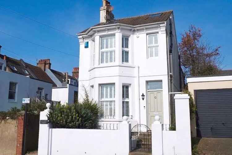 4 Bedroom Detached House for Sale in Brighton Hove