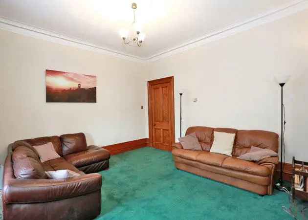 Flat For Rent in 52,54, Irvine Place, Aberdeen City, Scotland