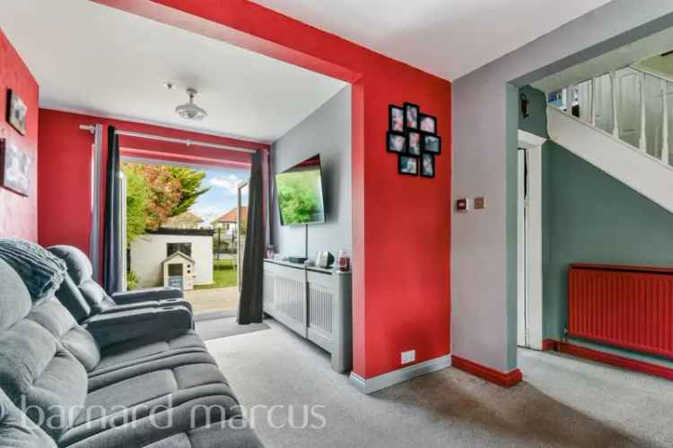 3 Bed Extended Semi Detached House Near Schools and Transport