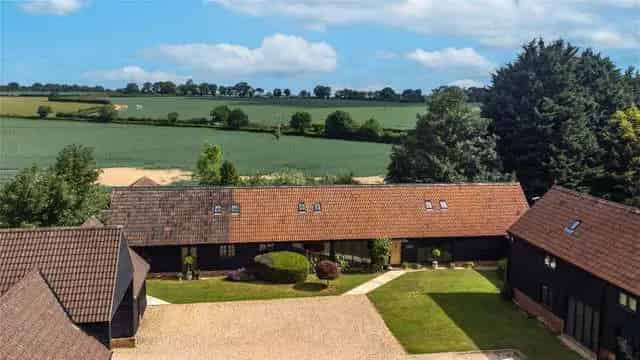 Old Battens Barn, Ermin Street, Lambourn Woodlands, Hungerford, RG17 7BW | Property for sale | Savills