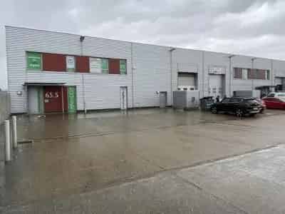 Refurbished Terraced Units with High Ceilings and Loading Doors