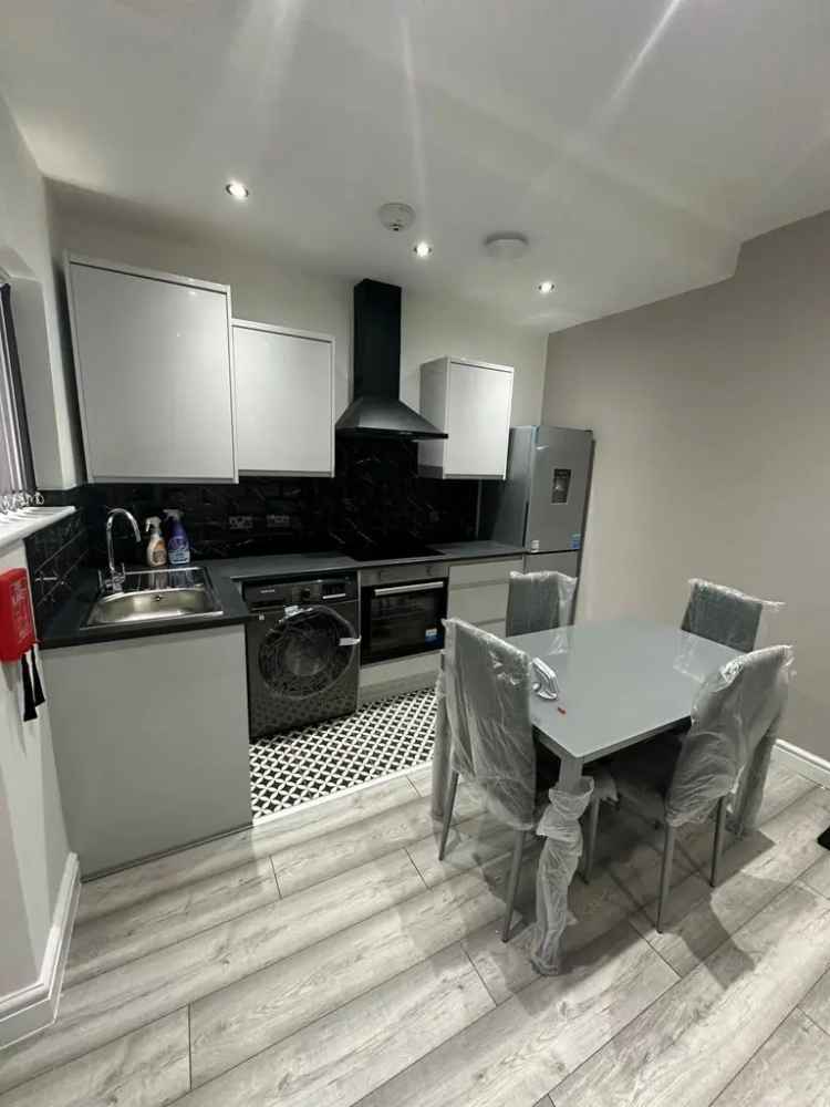 2 bedroom flat to rent