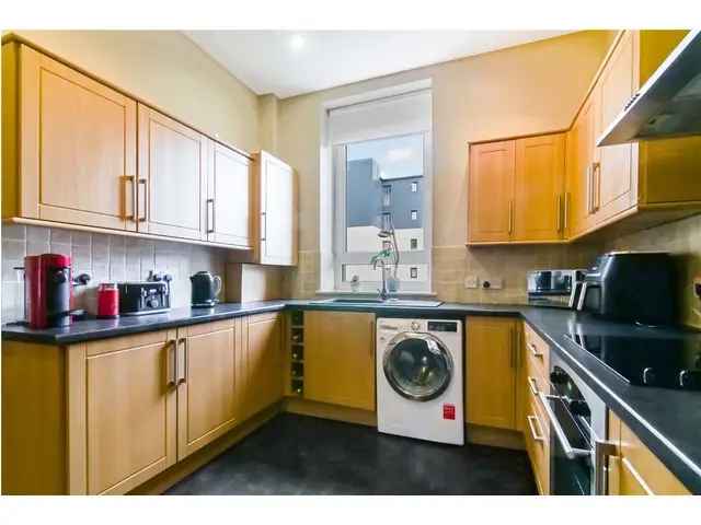 2 Bedroom Flat for Sale in Dennistoun