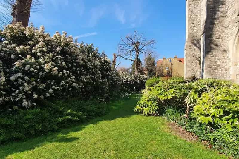 Flat For Sale , London, England