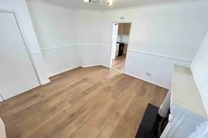 Three Bedroom House in Brierley Hill Zero Deposit Available