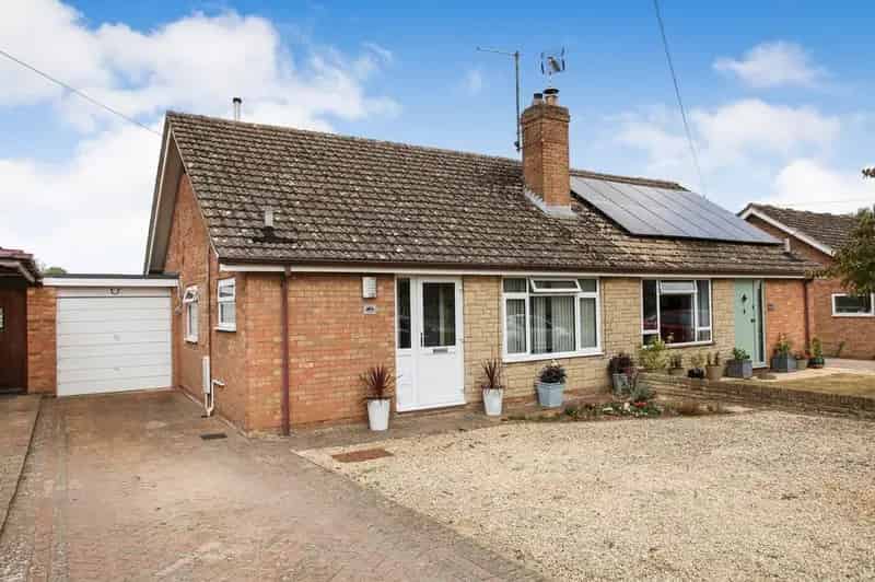 2 Bedroom Semi-Detached Bungalow for Sale