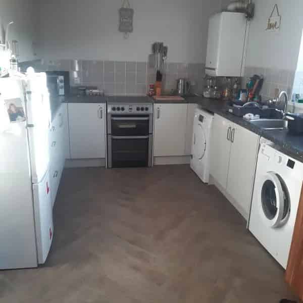 2 Bed Semi Detached House Big Garden Driveway New Kitchen Bathroom