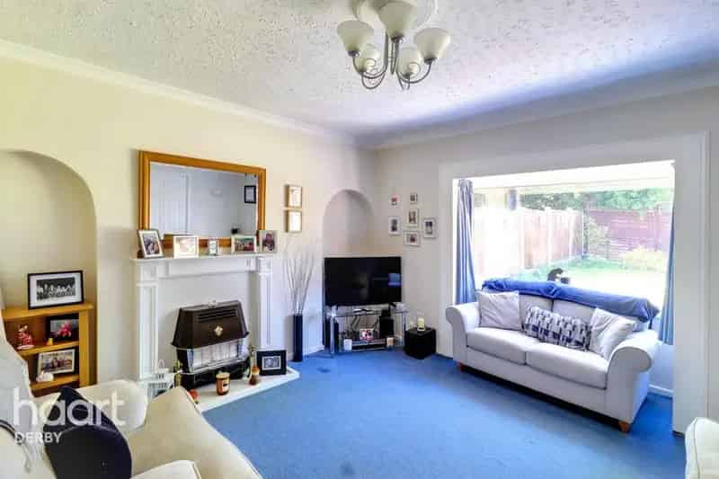 5 Bedroom Semi-Detached House for Sale in Littleover