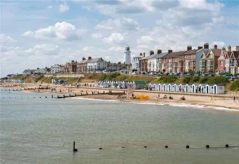 1 Bed House for Sale in Southwold - Coastal Retreat with Potential