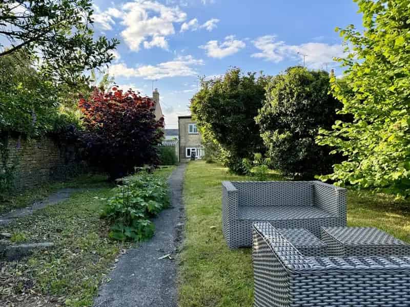 3 Bedroom Cotswold Cottage For Sale - Grade II Listed