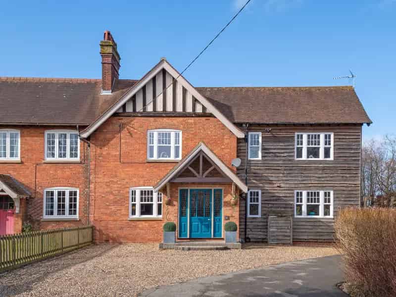 4 Bedroom Cottage Buckingham Great Horwood Road