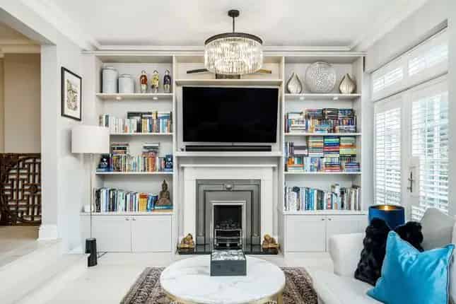 5 Bedroom Semi-Detached House for Sale in St Margarets Twickenham