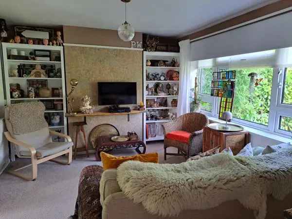  For Rent in Broomfield, England