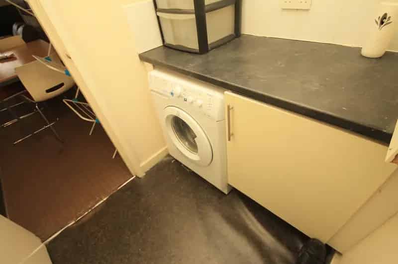 2 Bedroom Flat House to Rent
