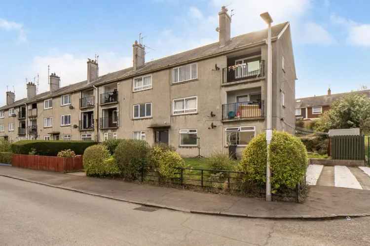 2 Bedroom Flat for Sale Near Holyrood Park