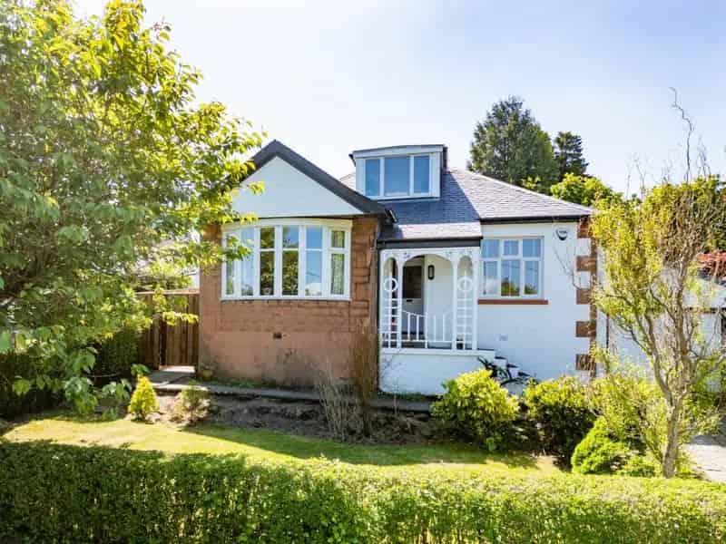 3 bedroom detached bungalow for sale